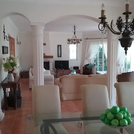 Casa Cereja 'adults Only' Bed & Breakfast *